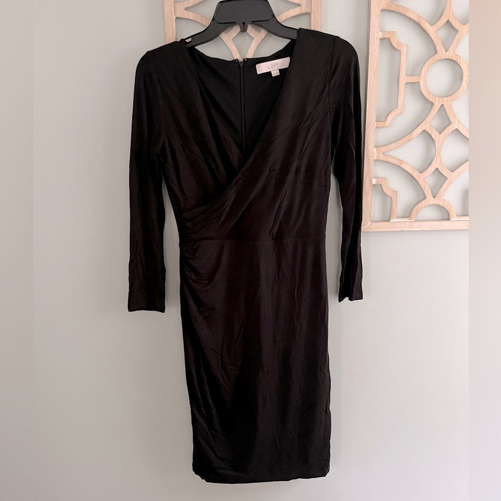 LOFT • wrap style surplice long sleeve dress